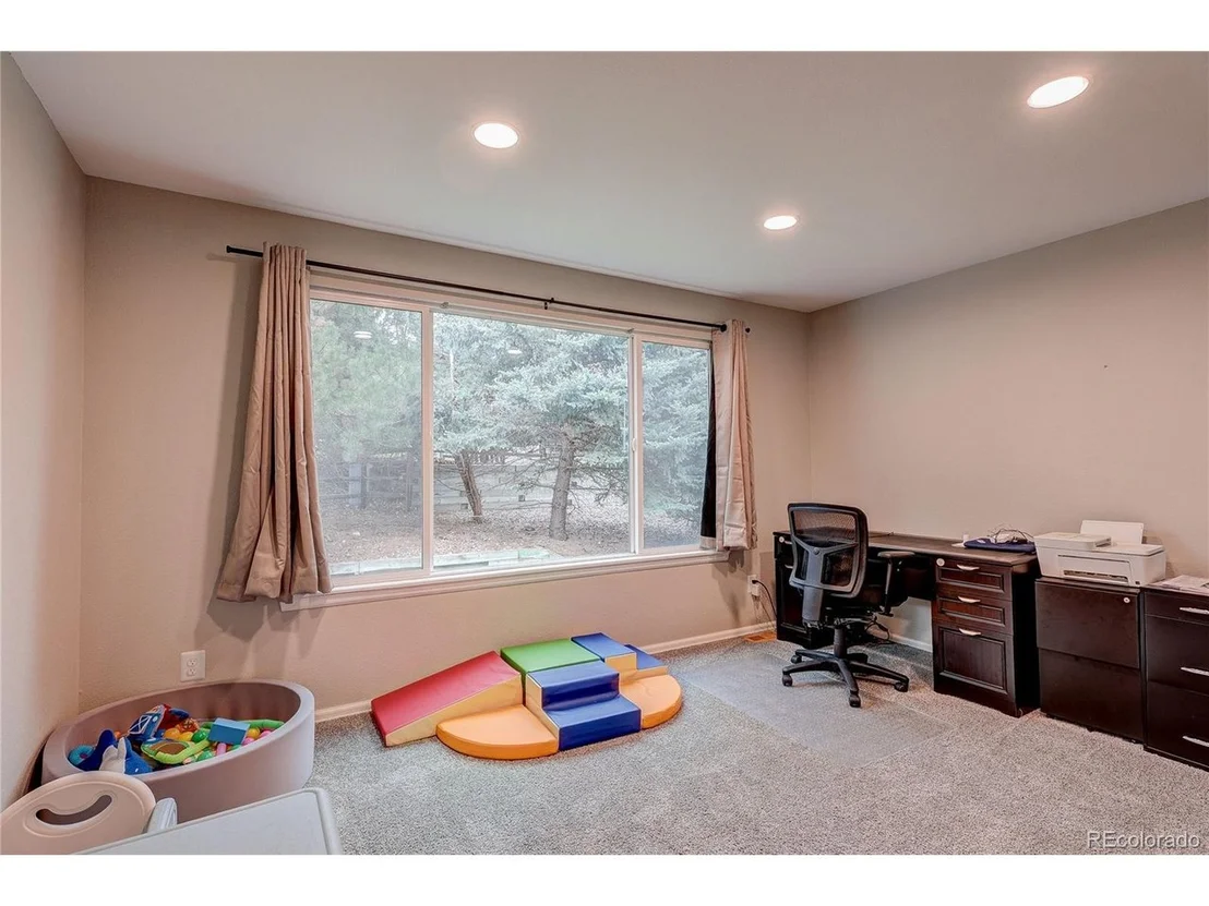 Photo of 7305 Meadow Vw