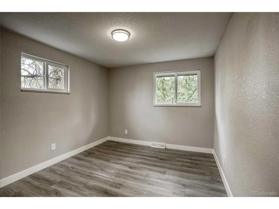 Photo of 6450 W 77th Pl