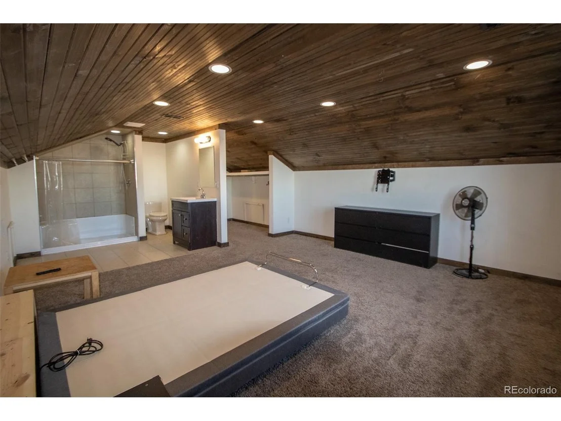 Photo of 260 4th Ave