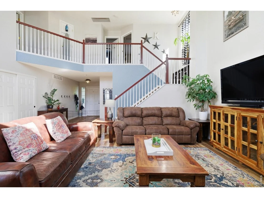 Photo of 7472 Skyline Way