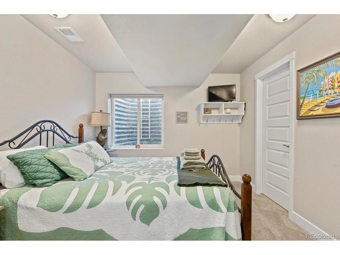 Photo of 1870 Paley Dr