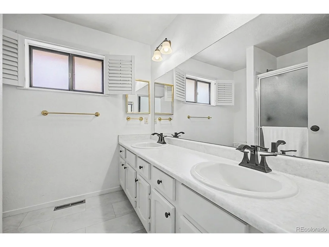 Photo of 8039 Marshall Cir