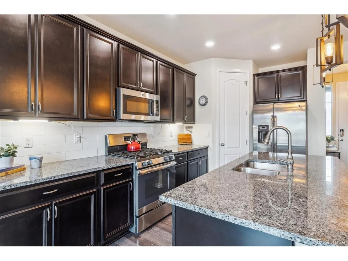 Photo of 15162 Jakarta Cir