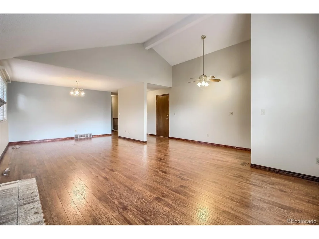 Photo of 8271 Iris St