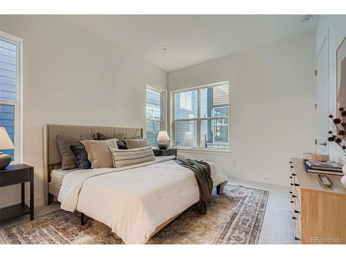 Photo of 2341 Superior Dr