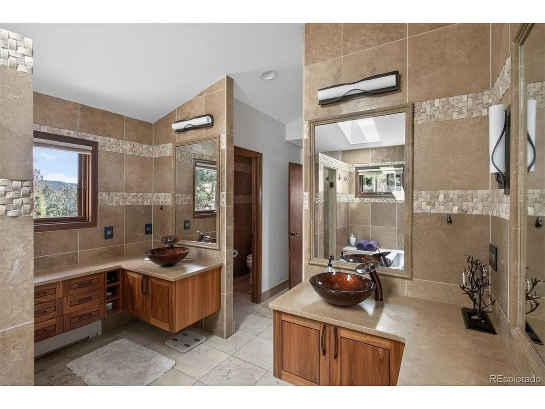 Photo of 1674 Tamarac Dr