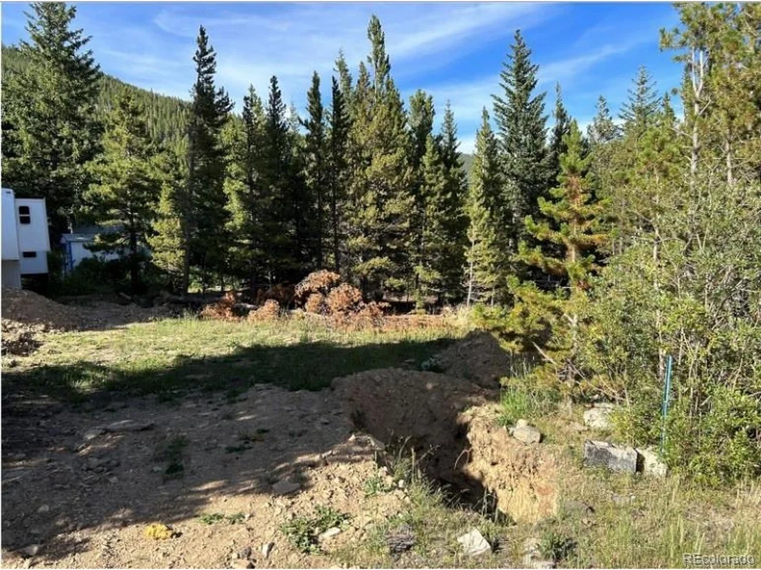 Photo of 343 Aspen Rd