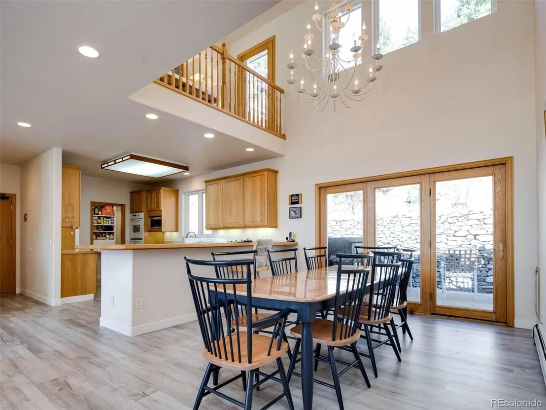 Photo of 180 Nuthatch Rd