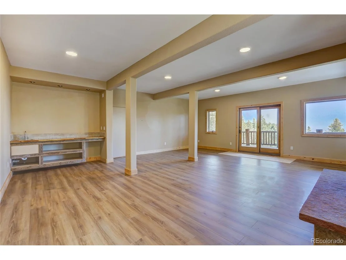 Photo of 449 Squaw Mountain Trl