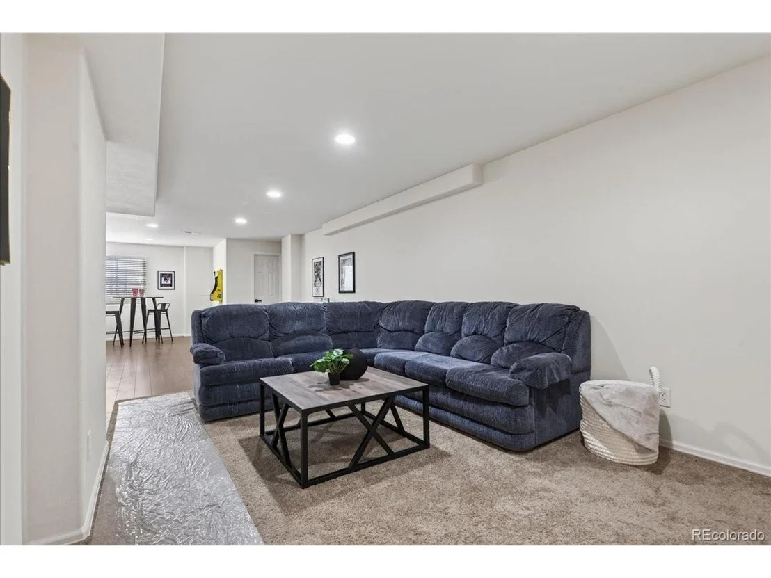 Photo of 6058 Rogers Cir