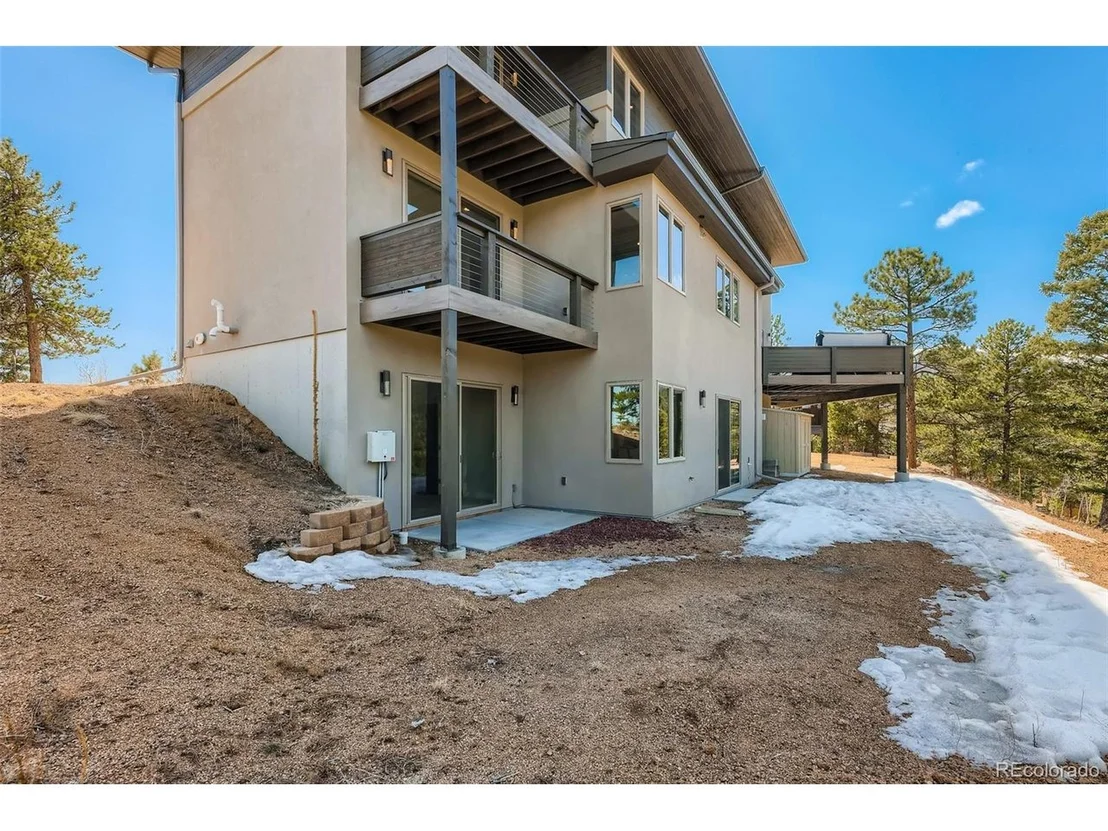 Photo of 422 Highlands Dr