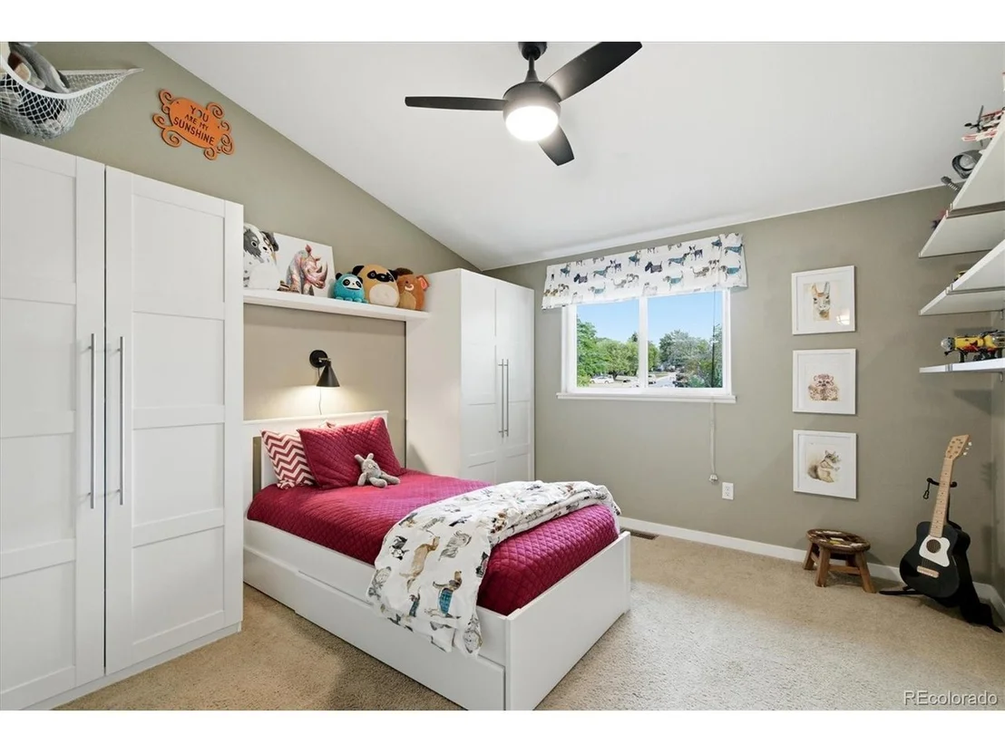 Photo of 7861 Robin Ln