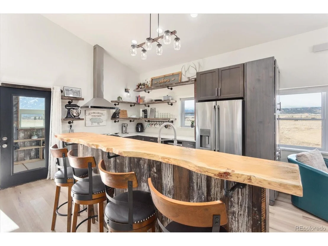 Photo of 10627 Sunnyside Cir