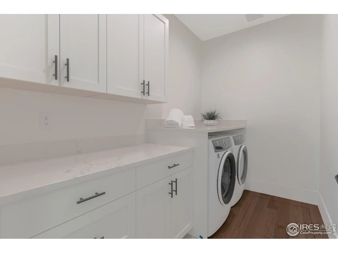 Photo of 306 S 3rd Ave