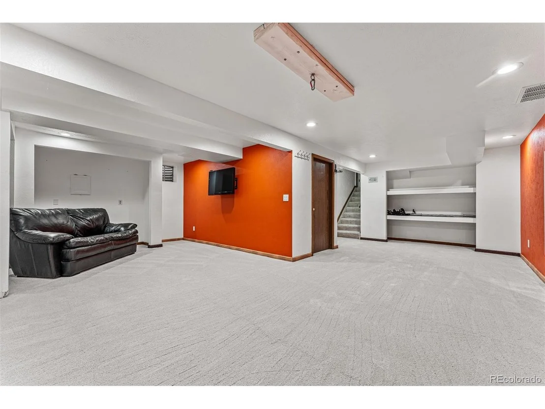 Photo of 4765 W 101st Pl