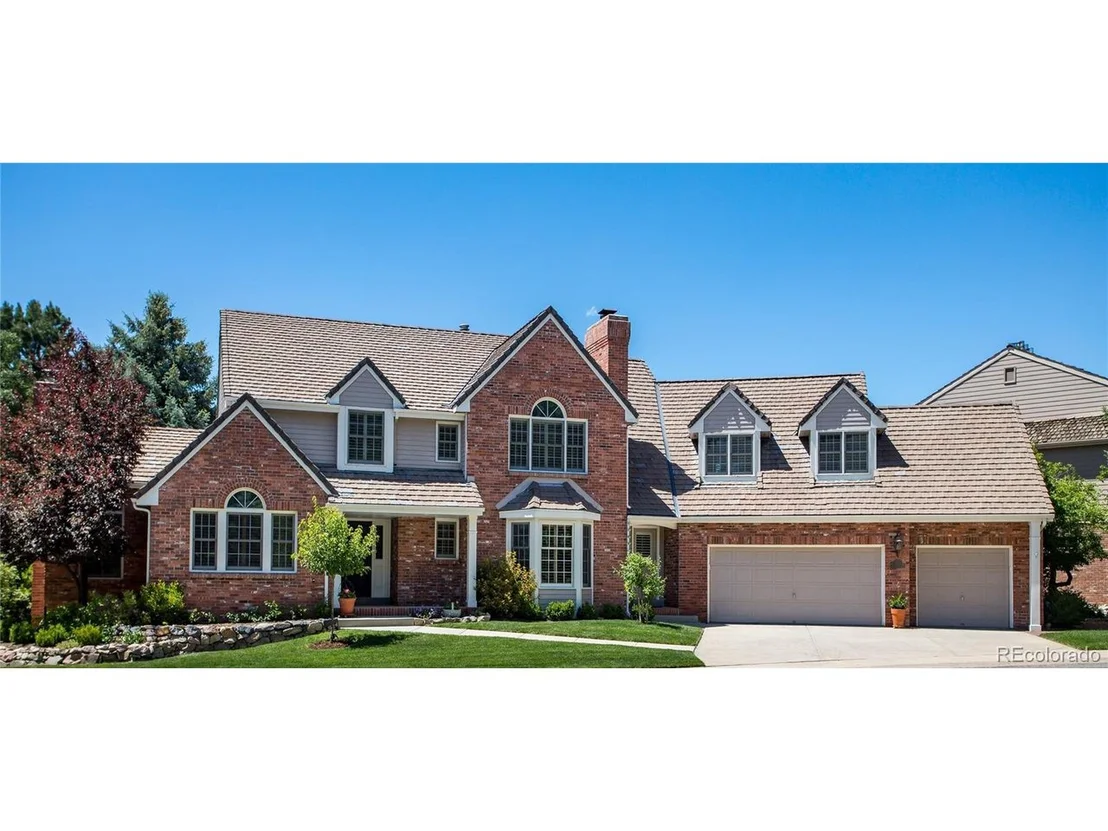 Photo of 7013 S Locust Cir