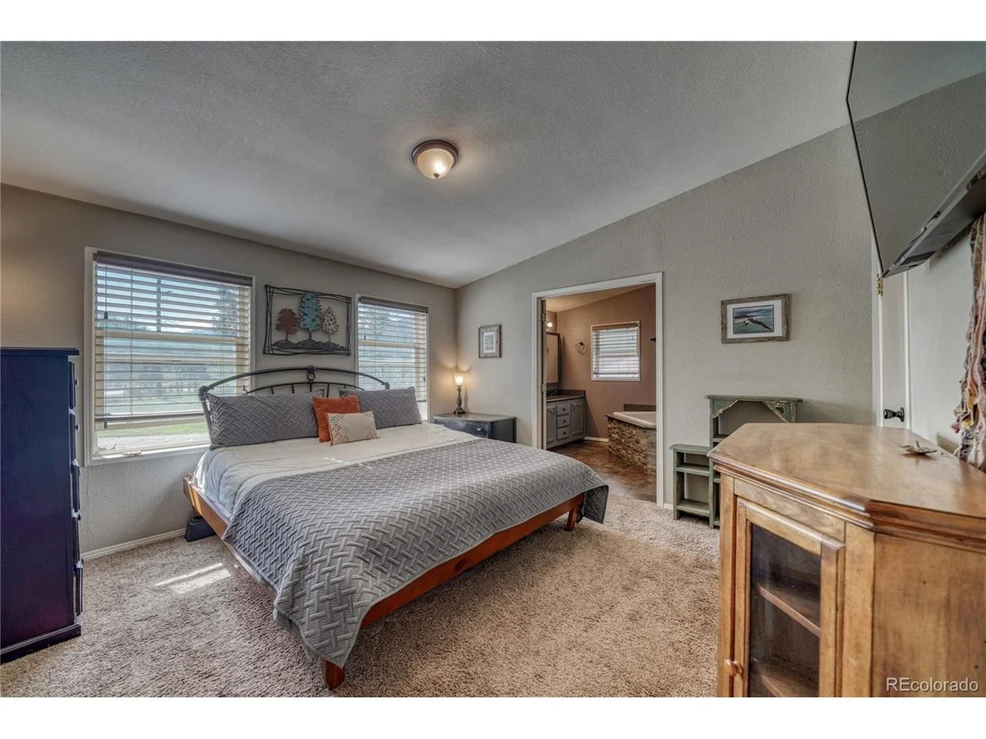 Photo of 7008 County Road 107