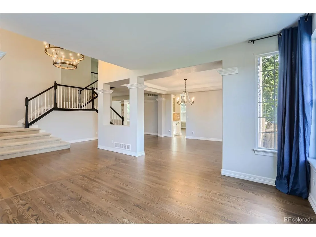 Photo of 396 Winterthur Way