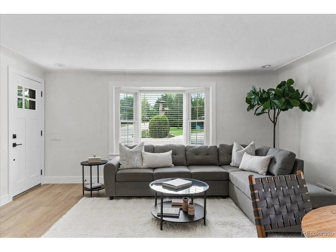 Photo of 5500 Holland Dr