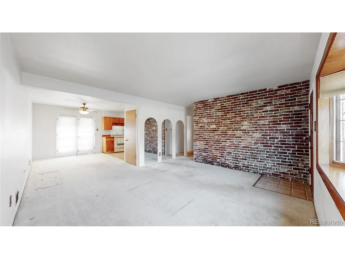 Photo of 6684 Kline St