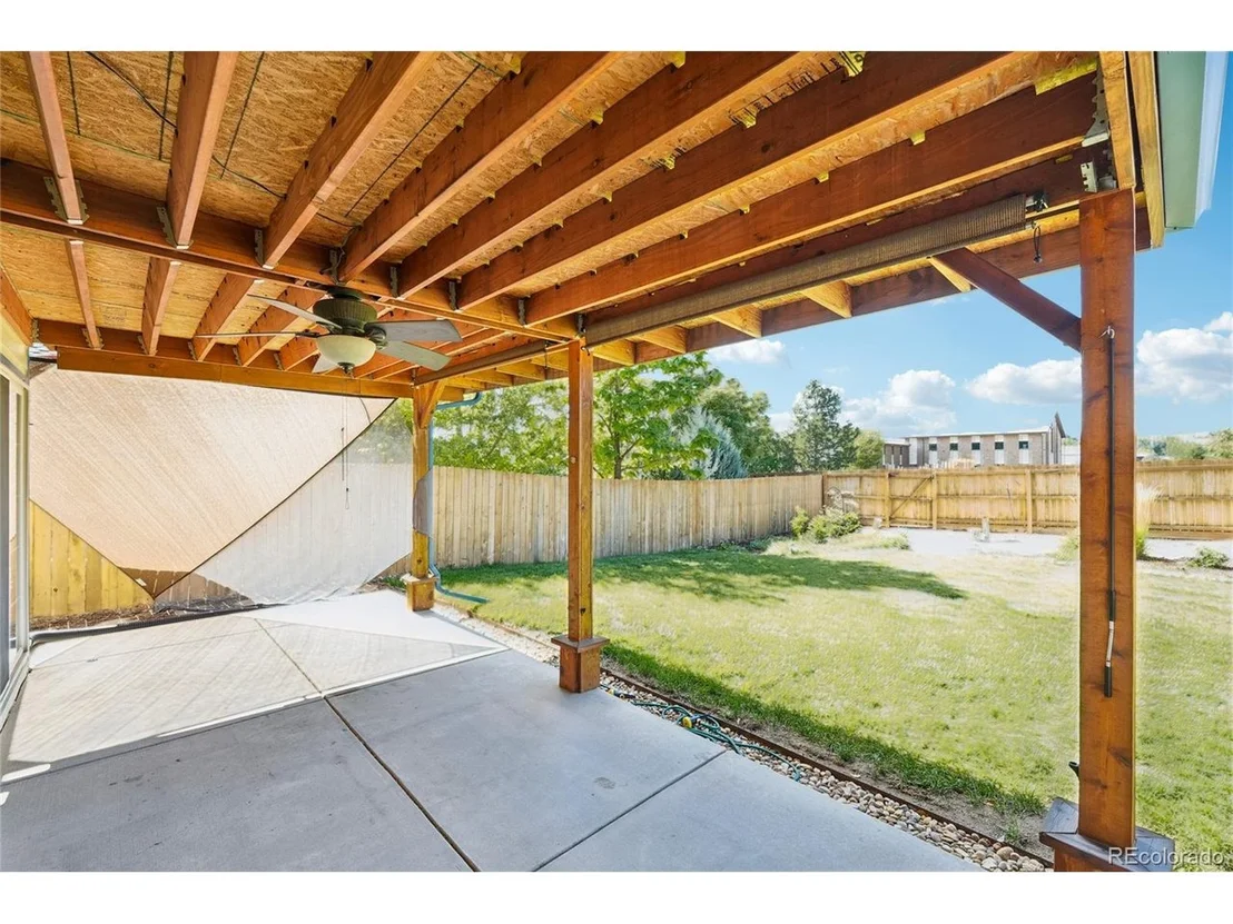 Photo of 2425 Willow Ln