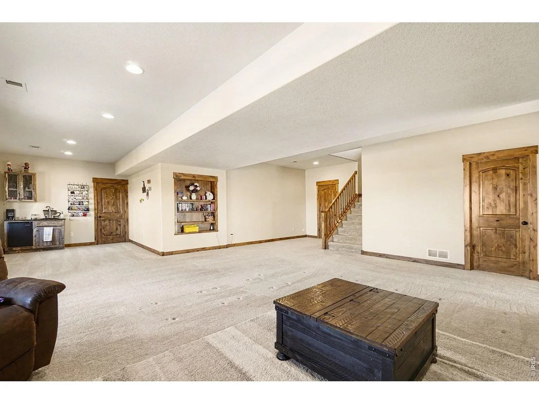 Photo of 39111 Hilltop Cir