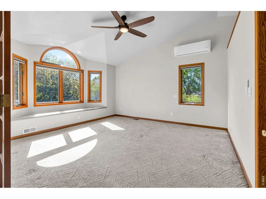Photo of 930 Grouse Cir