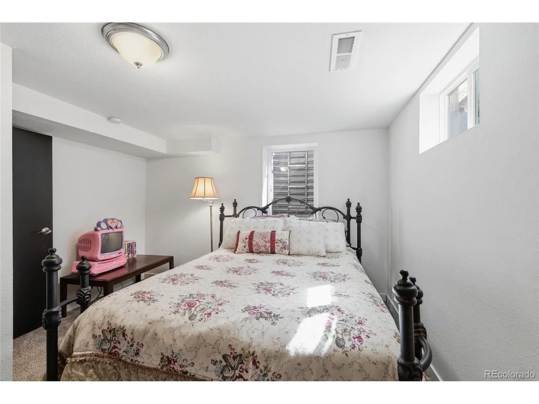 Photo of 2705 Sunset Ln