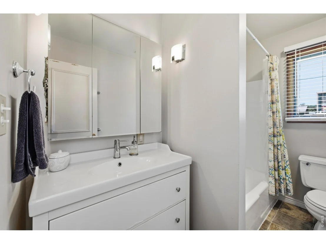 Photo of 3909 Goodell Ln