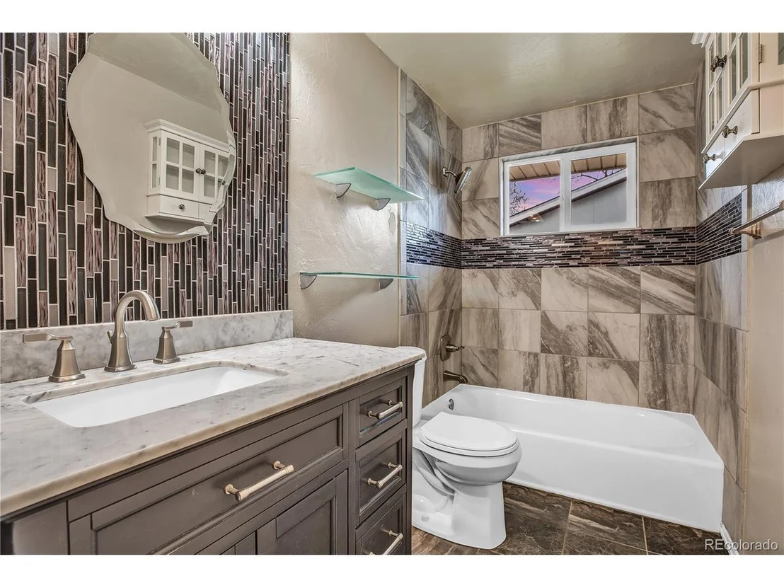 Photo of 1732 Centennial Dr