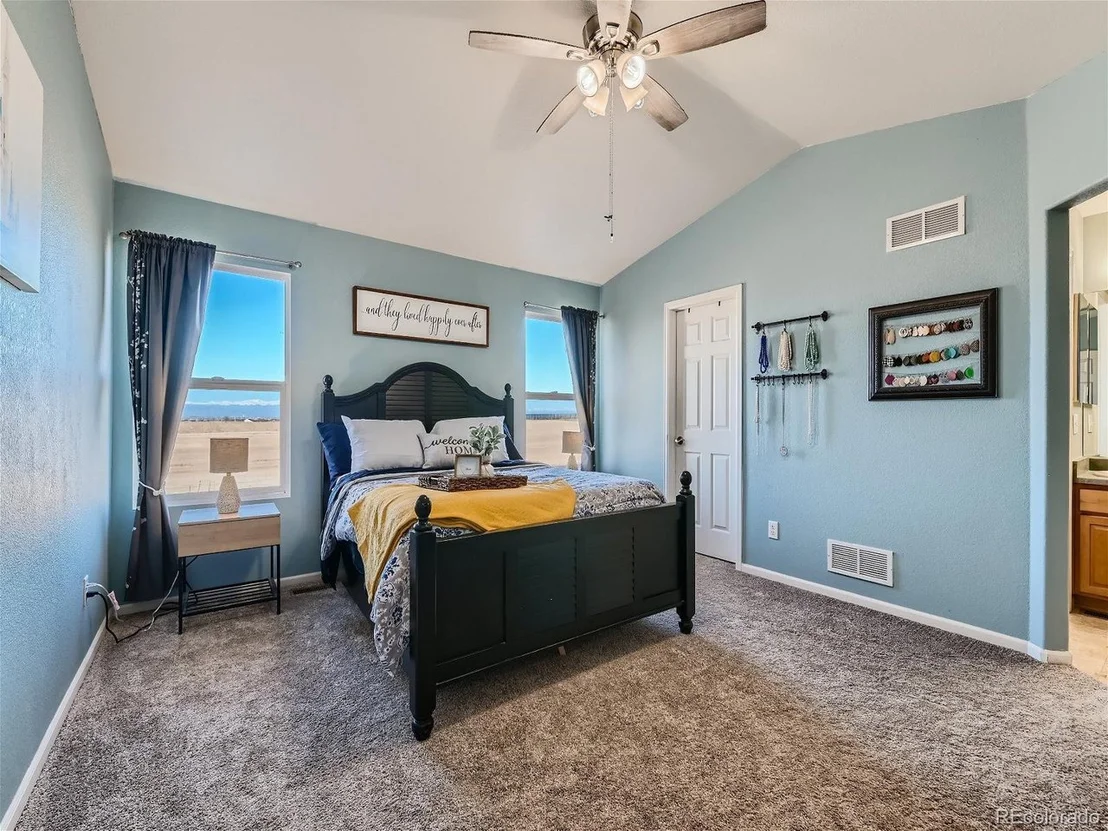 Photo of 351 Mt Elbert St