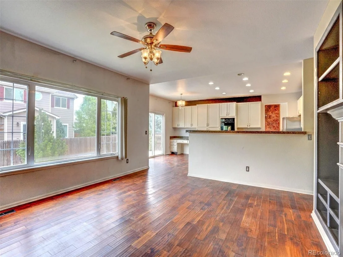 Photo of 5869 Scenic Ave
