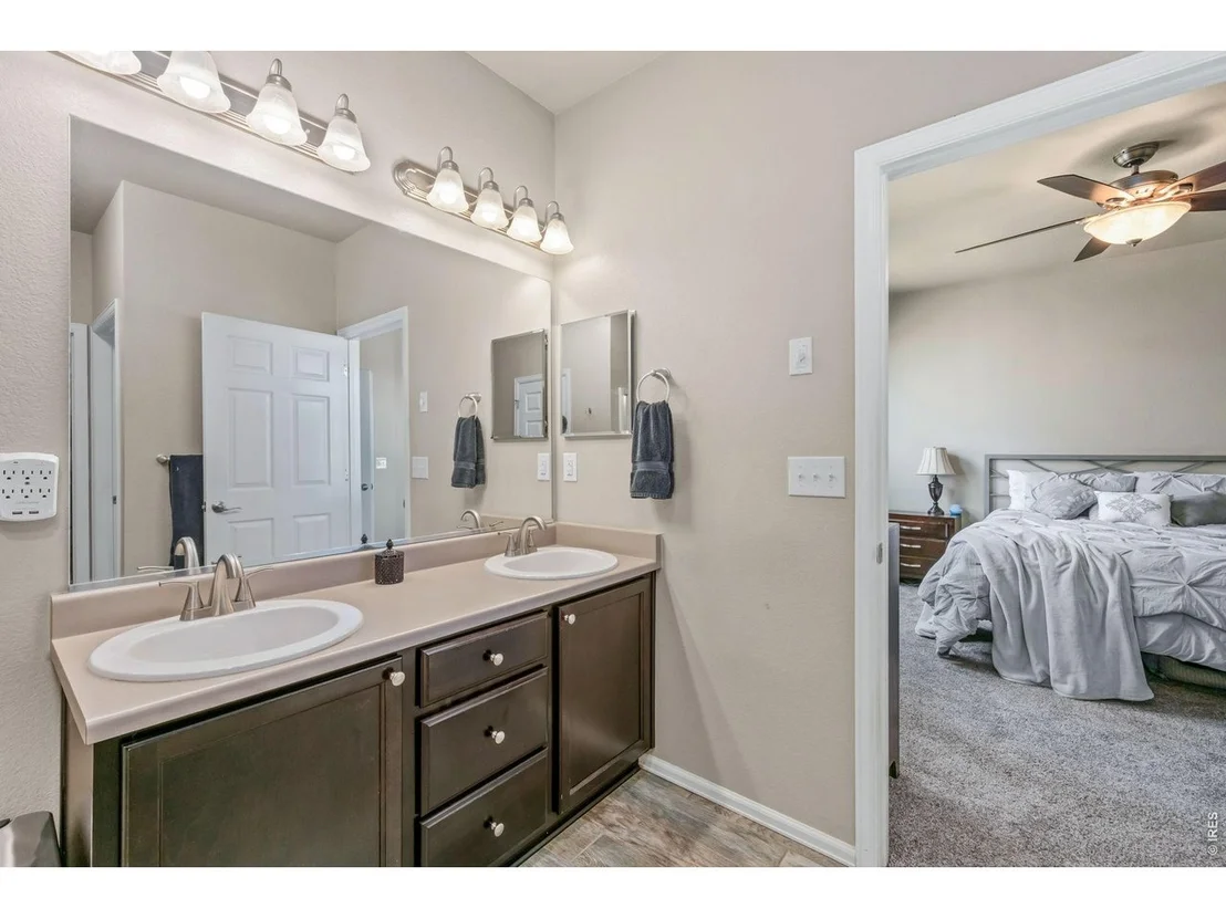 Photo of 10398 Stagecoach Ave
