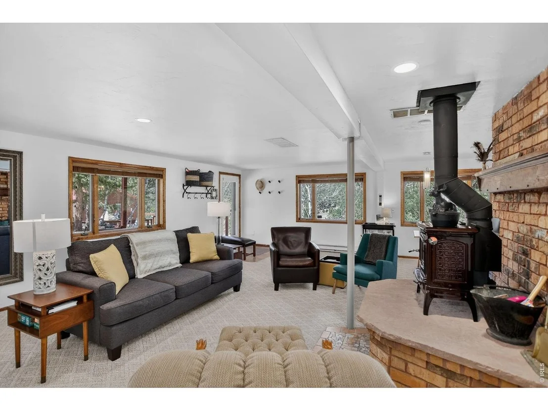 Photo of 760 Hickory Dr