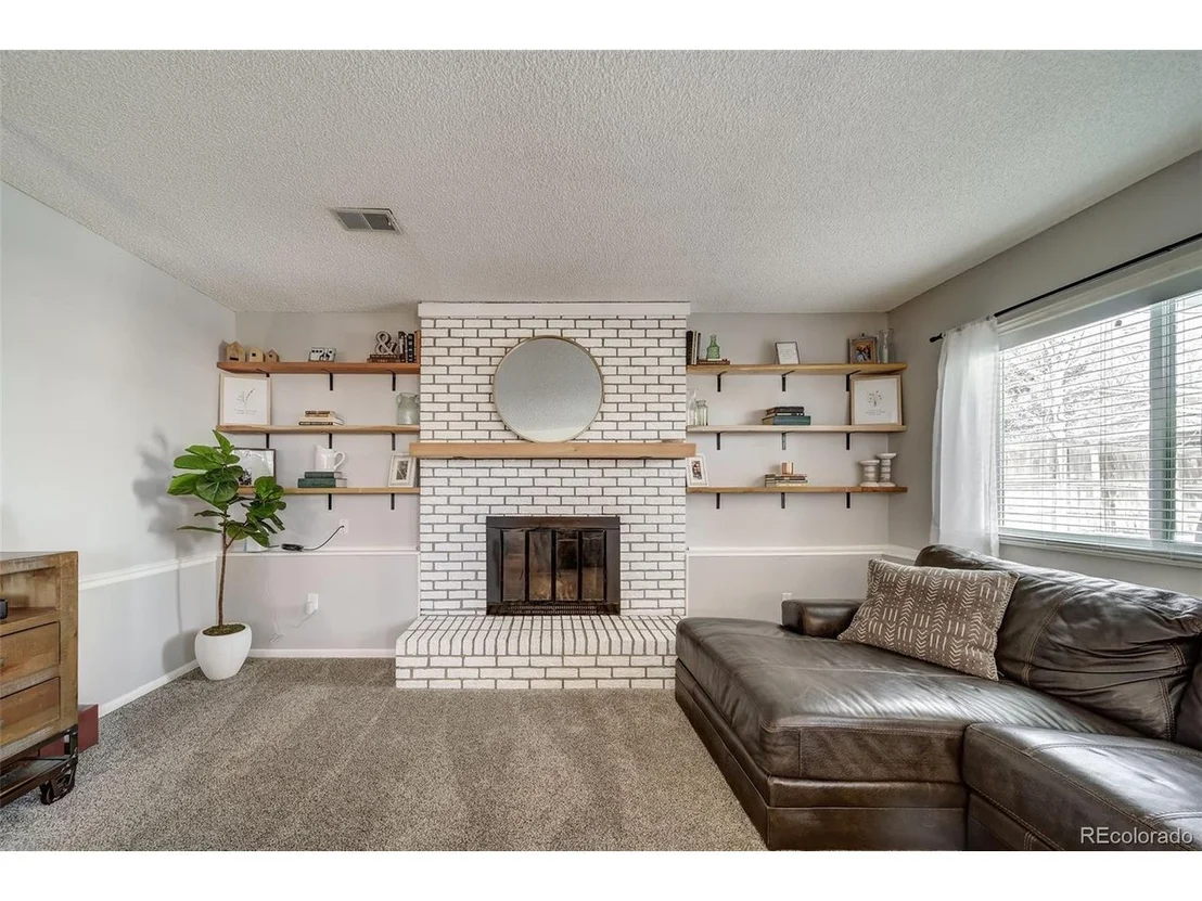 Photo of 9601 Sierra Dr
