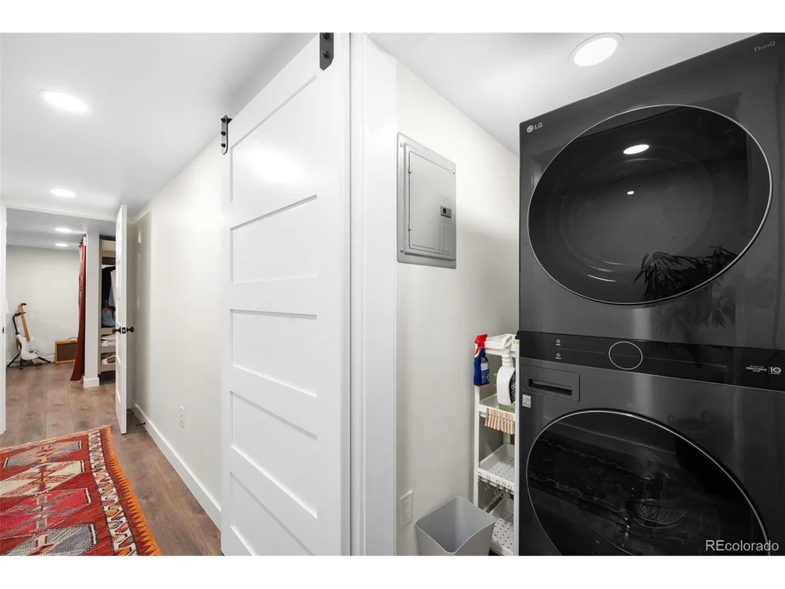 Photo of 1032 Hooker St