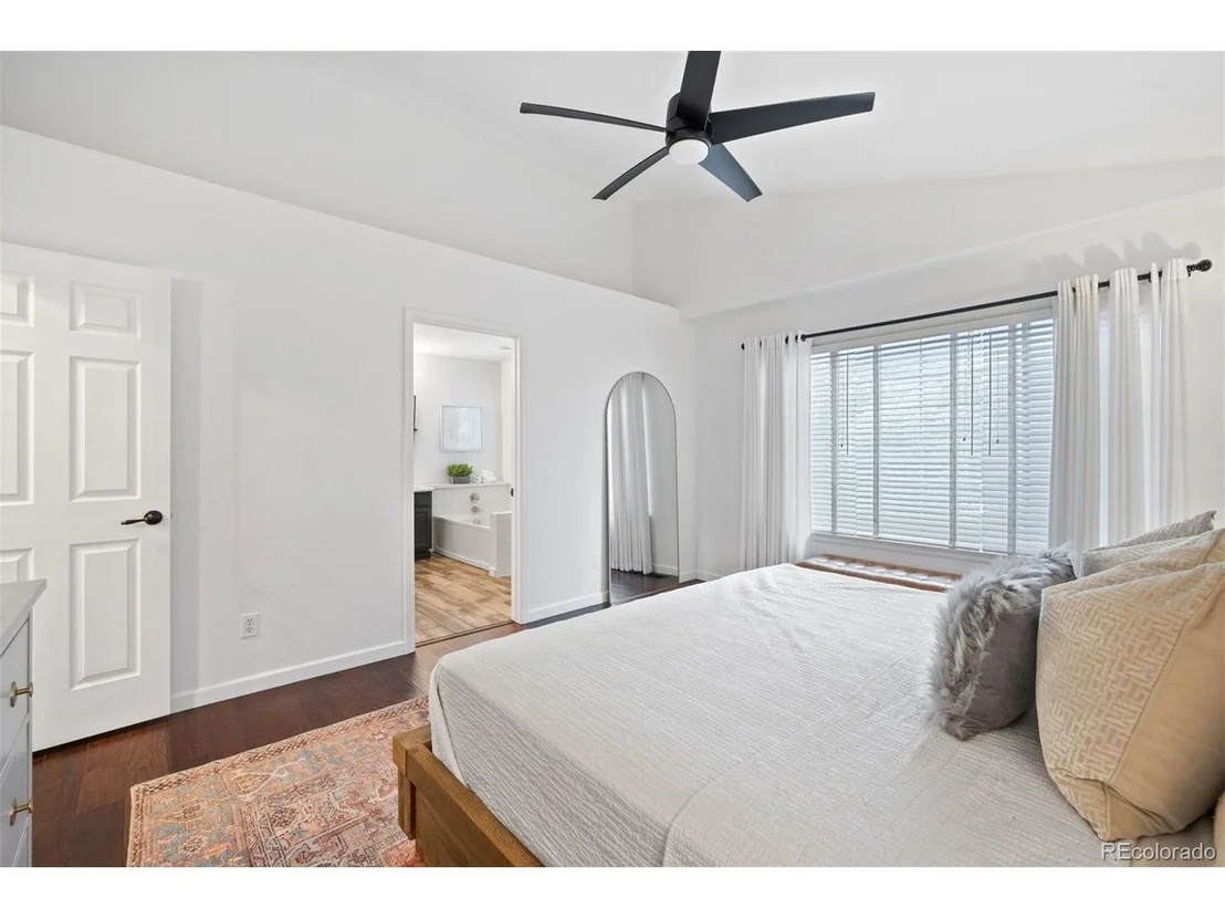 Photo of 2922 White Oak Trl