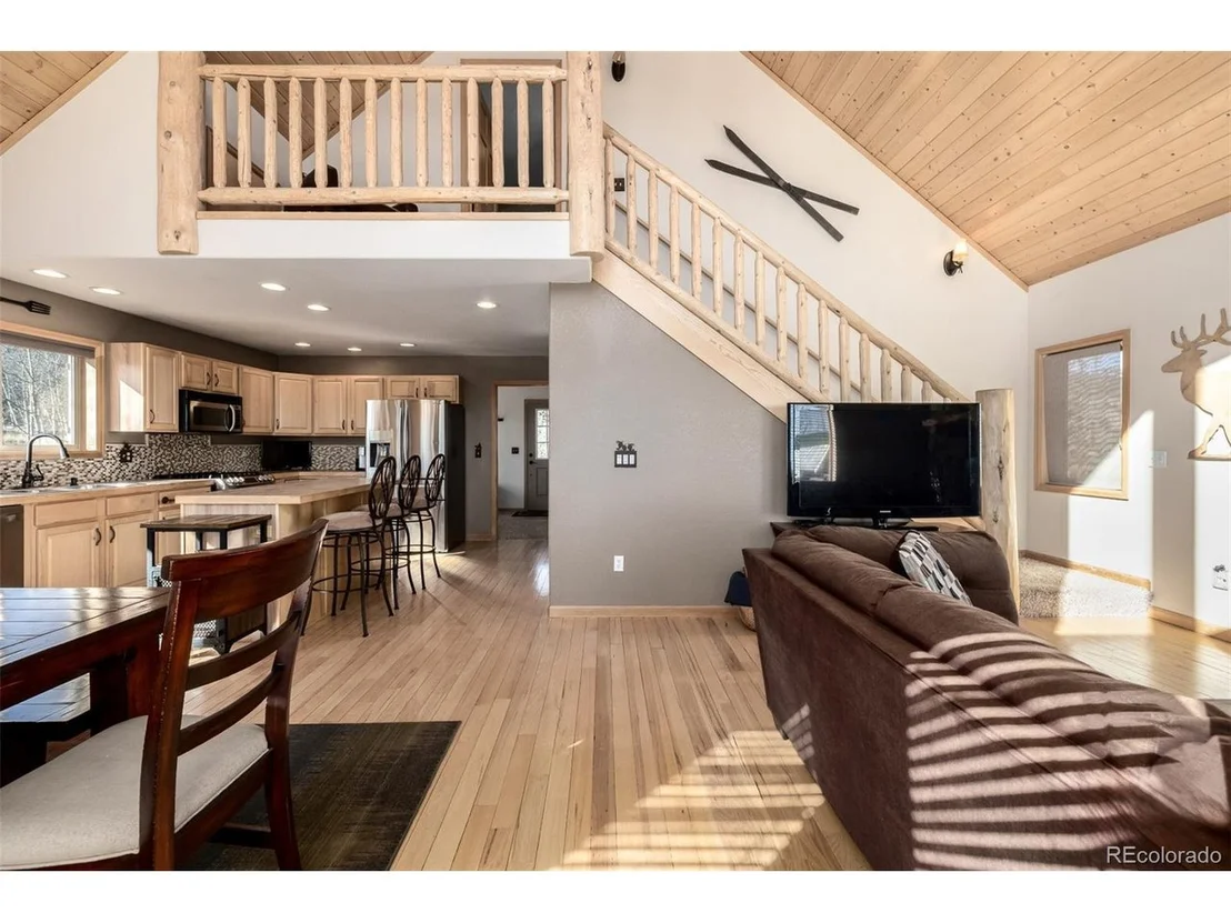 Photo of 60 Idaho Ct