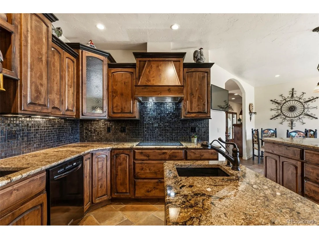 Photo of 28098 Green Valley Ln