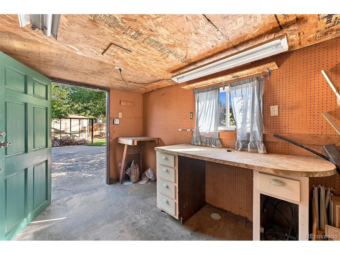 Photo of 4155 Jay St