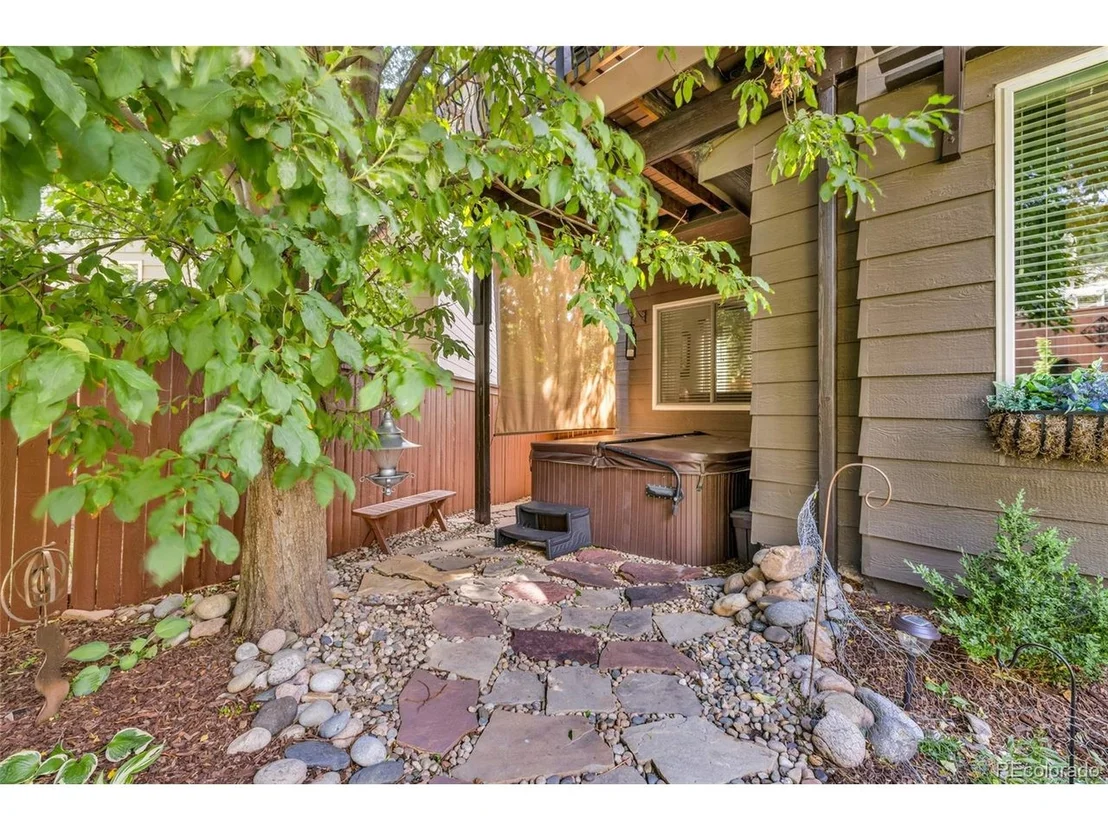 Photo of 9856 Glenstone Trl