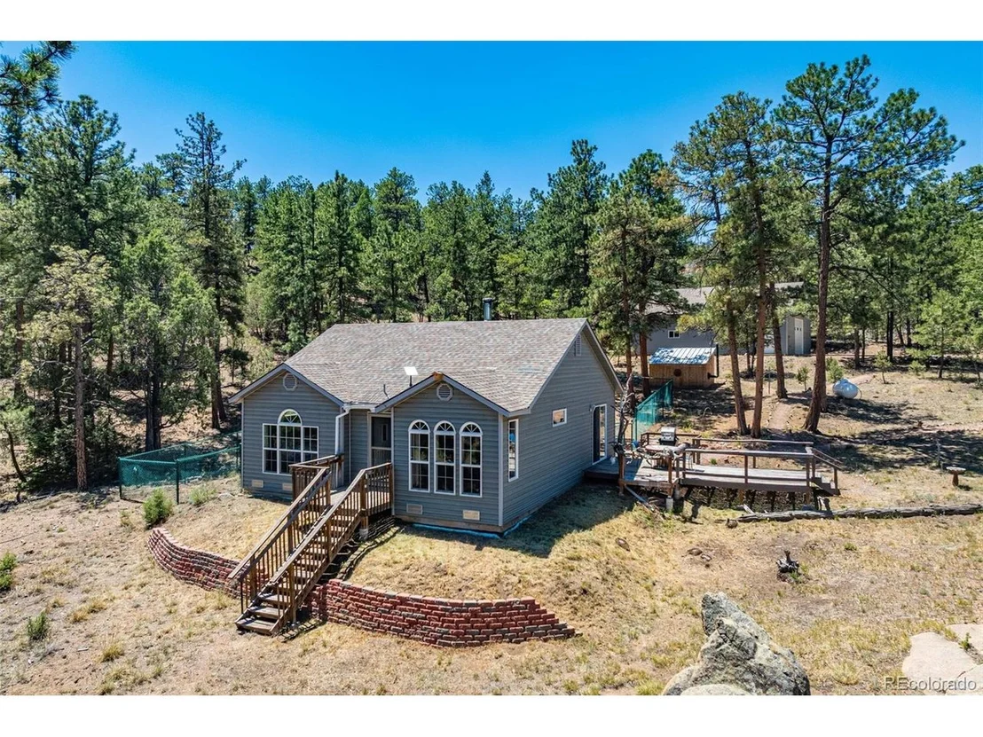 Photo of 632 Nels Dr