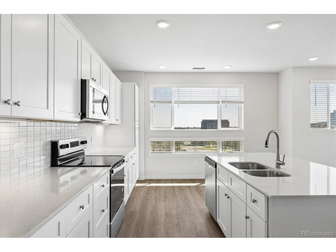 Photo of Unit 305 at 483 Interlocken Blvd