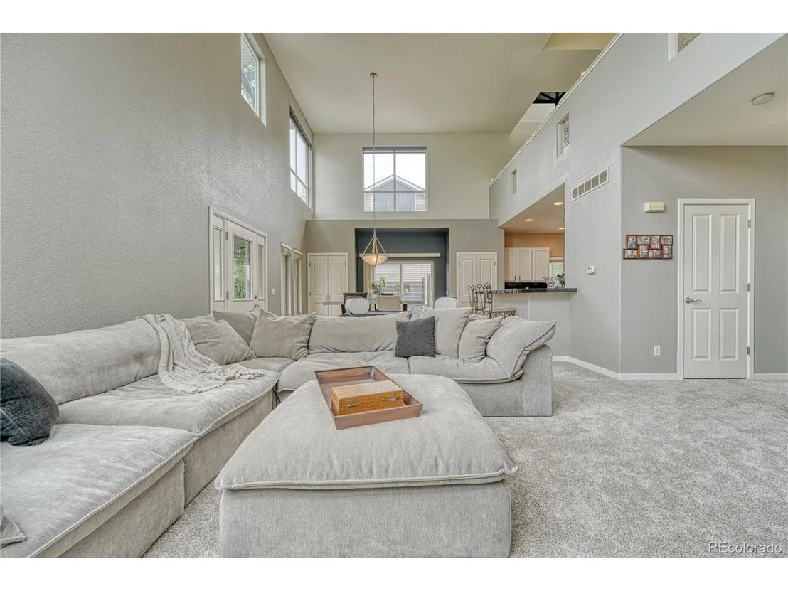 Photo of 827 Spruce Ct