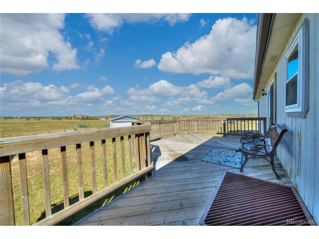 Photo of 15960 Homecrest Cir