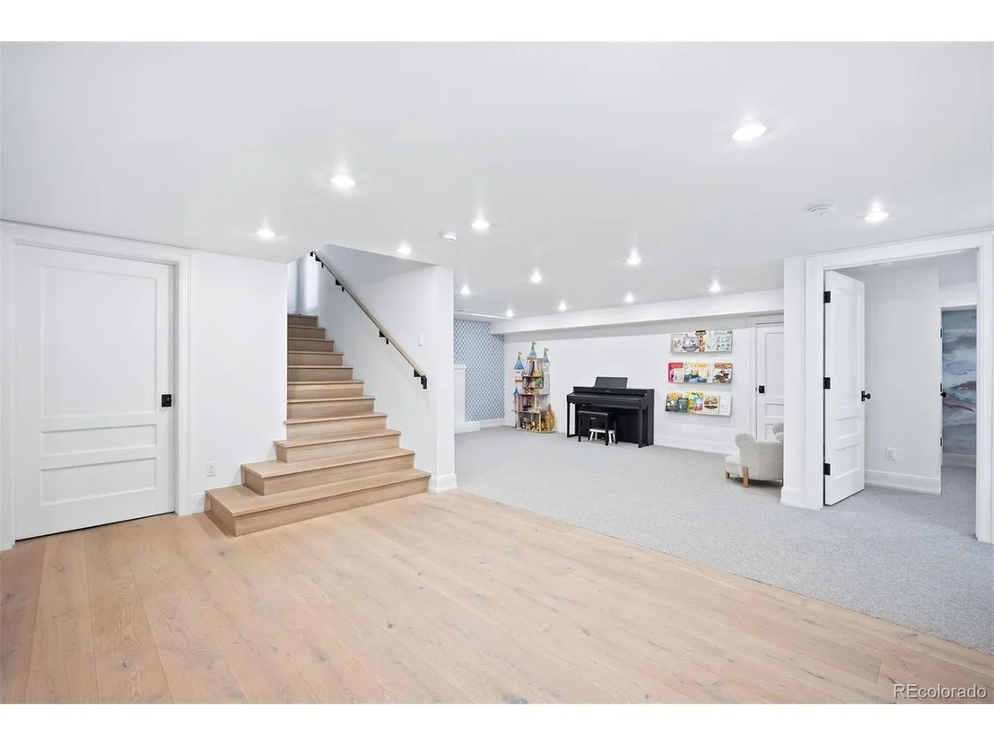 Photo of 346 Elm St
