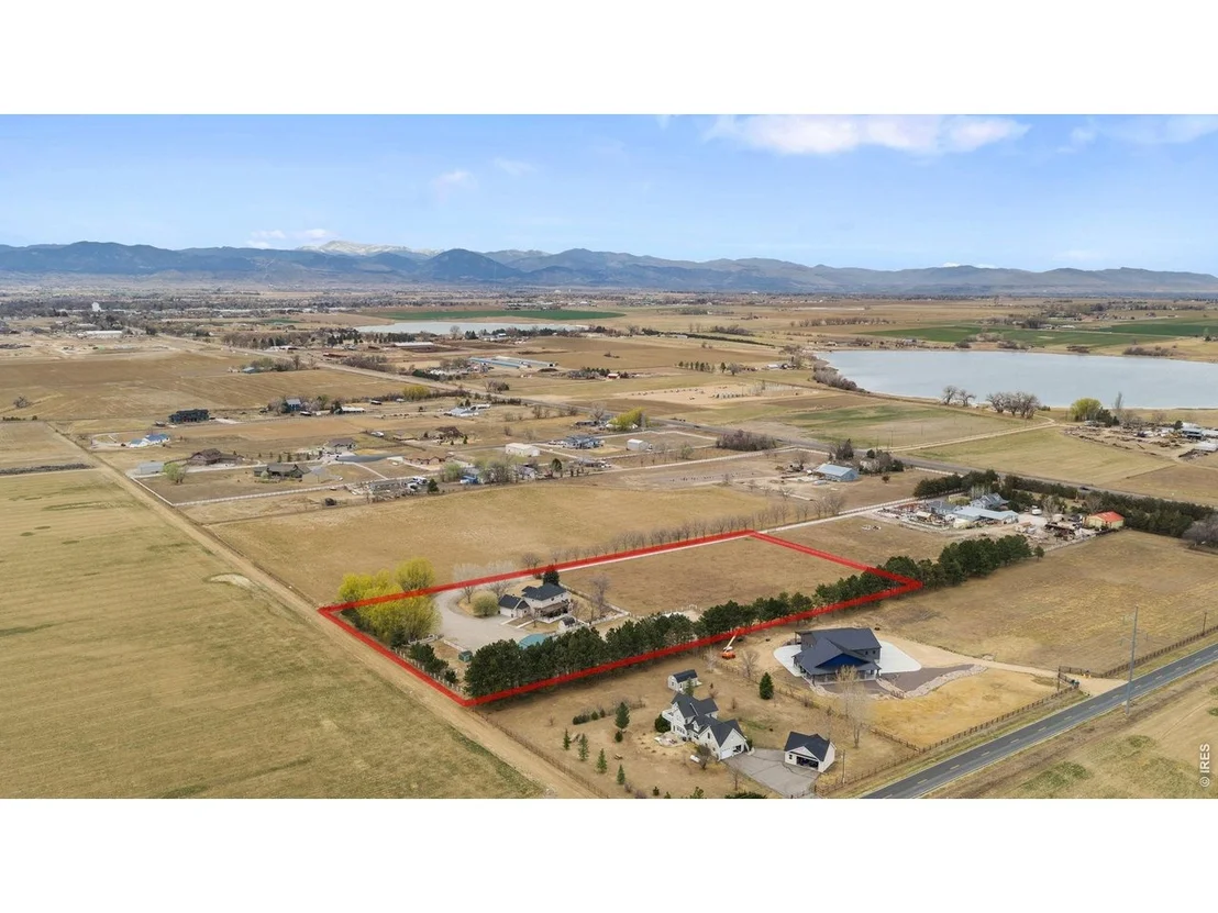 Photo of 880 E Highway 56