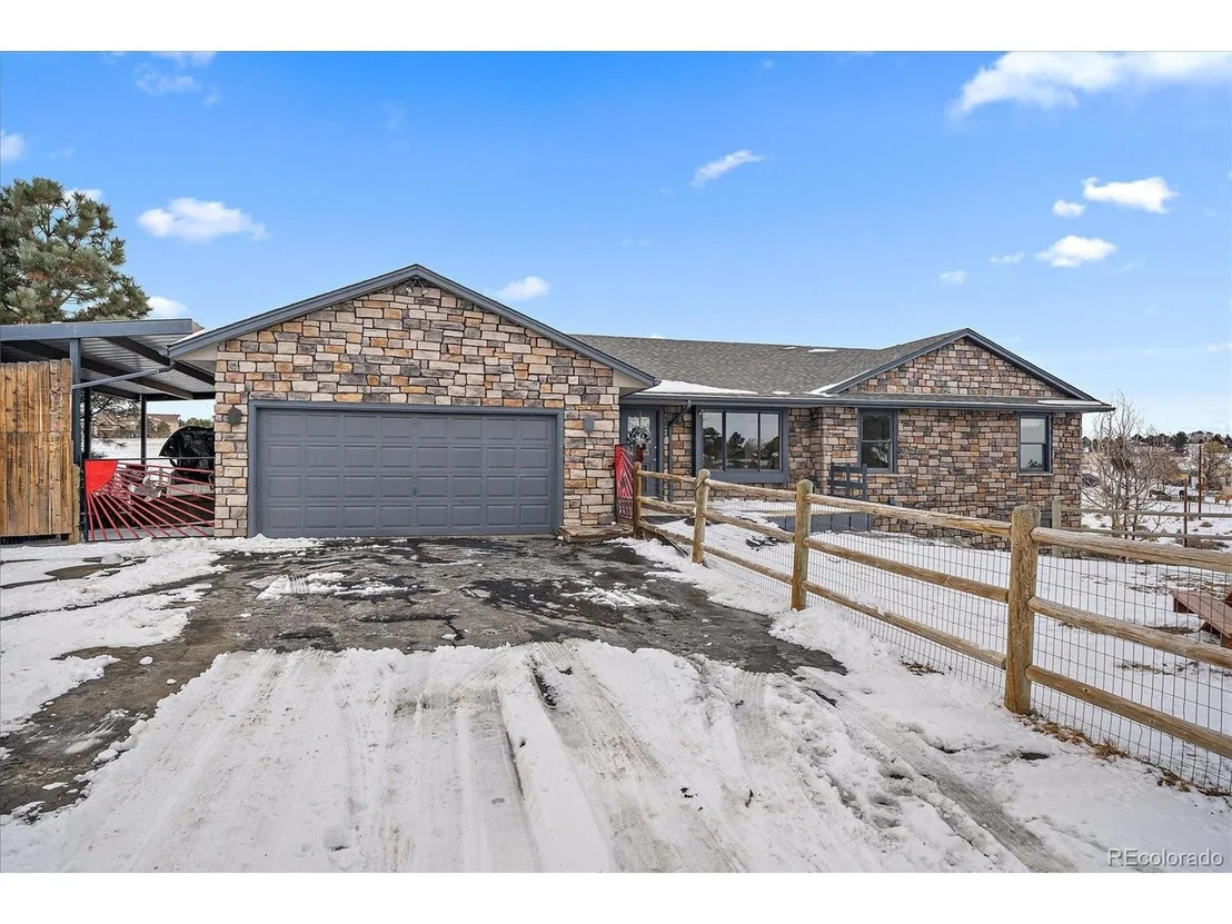 Photo of 45853 Stagecoach Rd