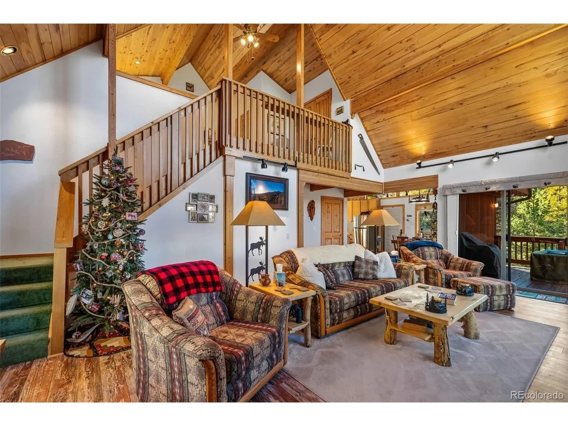 Photo of 913 Longbow Dr