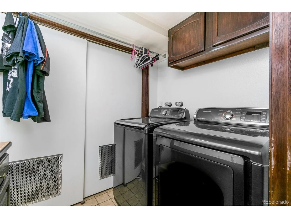 Photo of 424 Voiles Dr